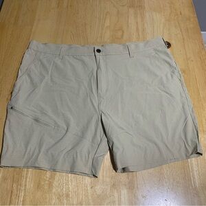 World‎ Wide Sportsman Mens Stretch Cargo Shorts Tan Beige Size 44 Zip Pockets